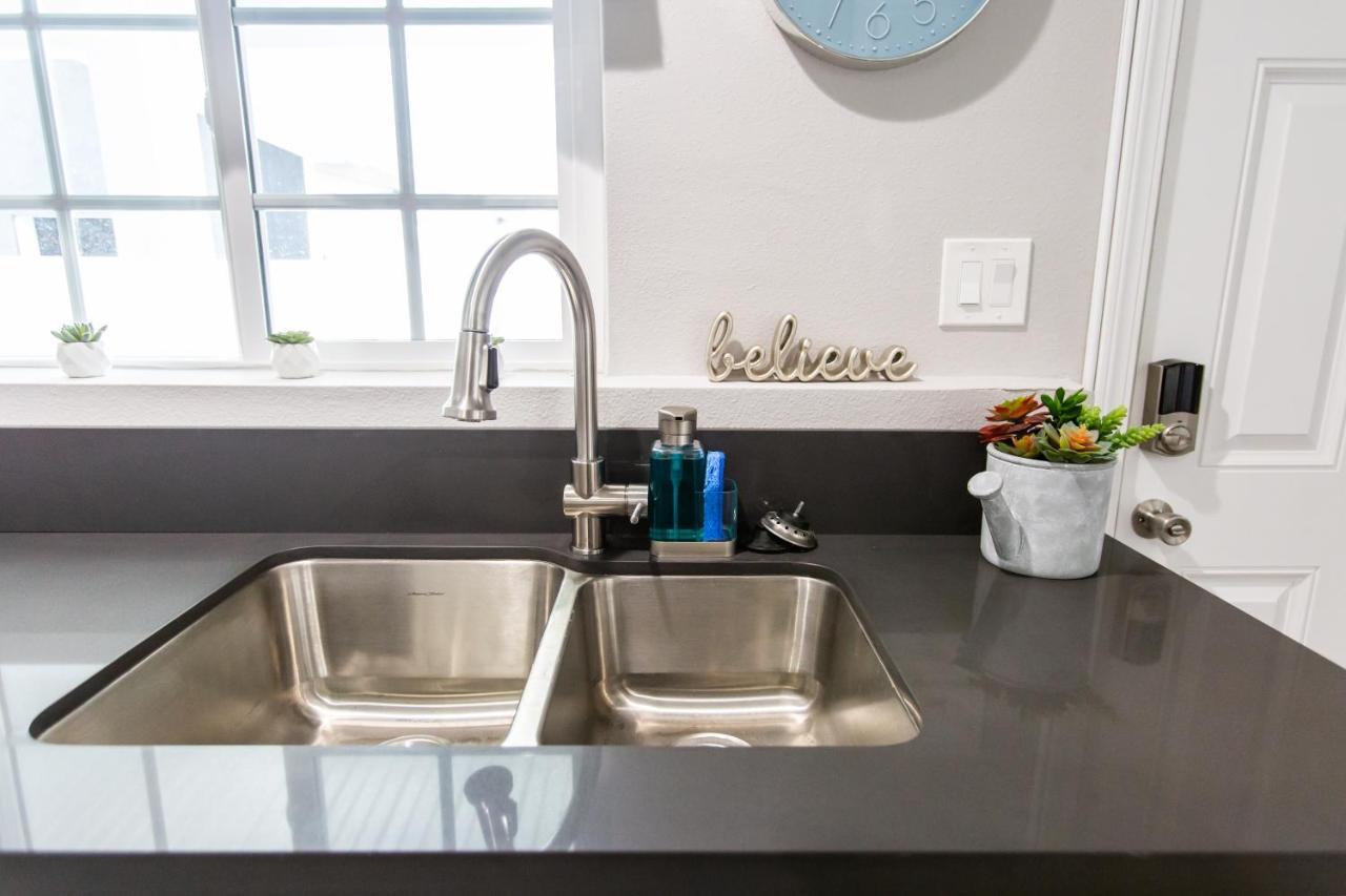 Long Beach Duplex King Bed Pet Friendly Nurses Surgeon Business Travelers Near St Marys Medical Center & Downtown Exterior foto